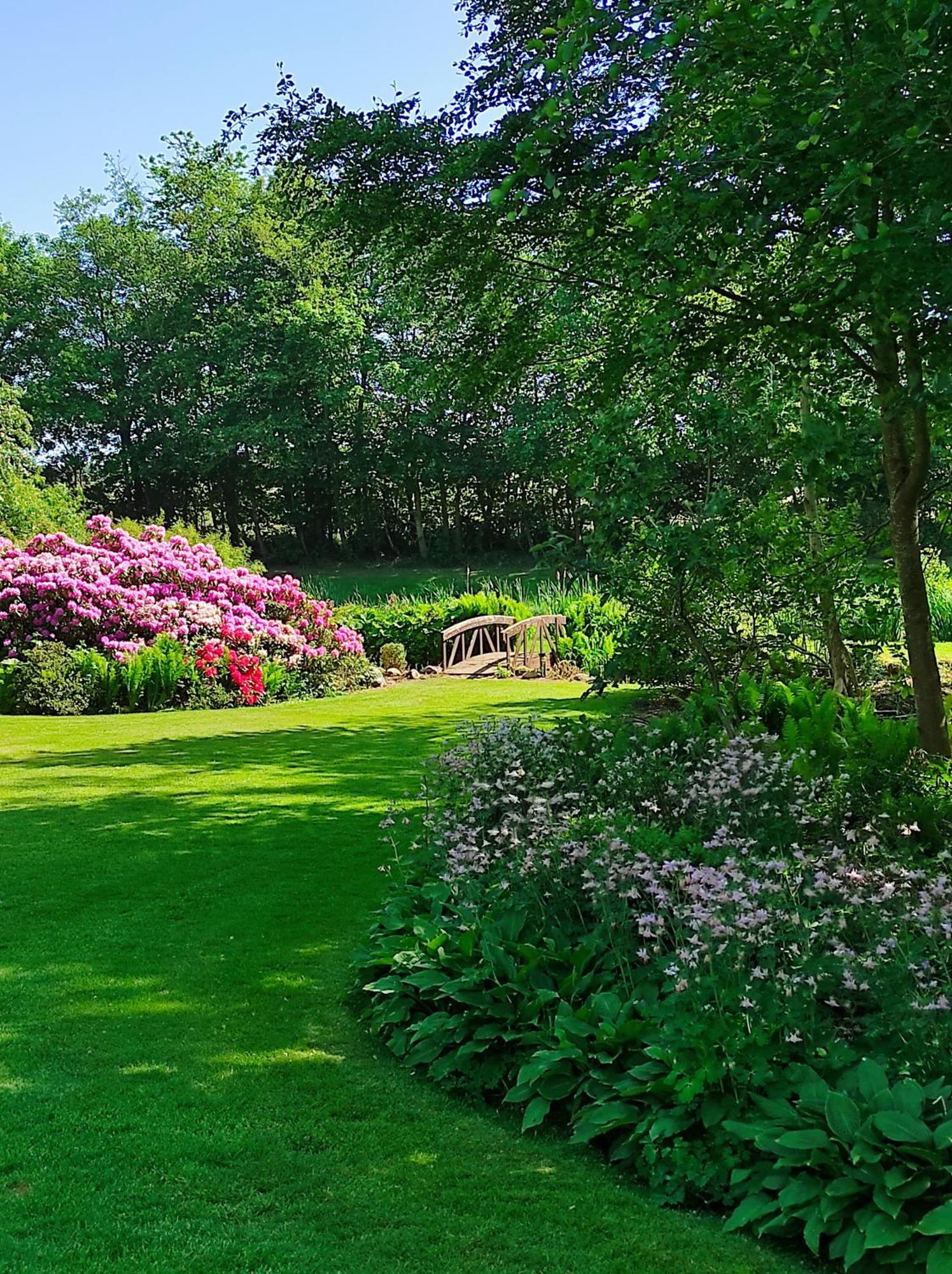 Emily'S Garden Bed and Breakfast Lintrup Exteriör bild